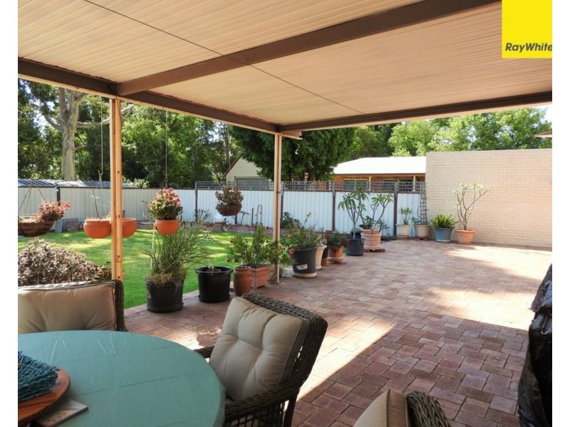 375 Railway Avenue, Armadale WA 6112