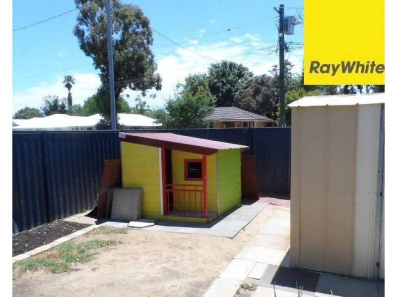 1 Mignon Court, Armadale WA 6112