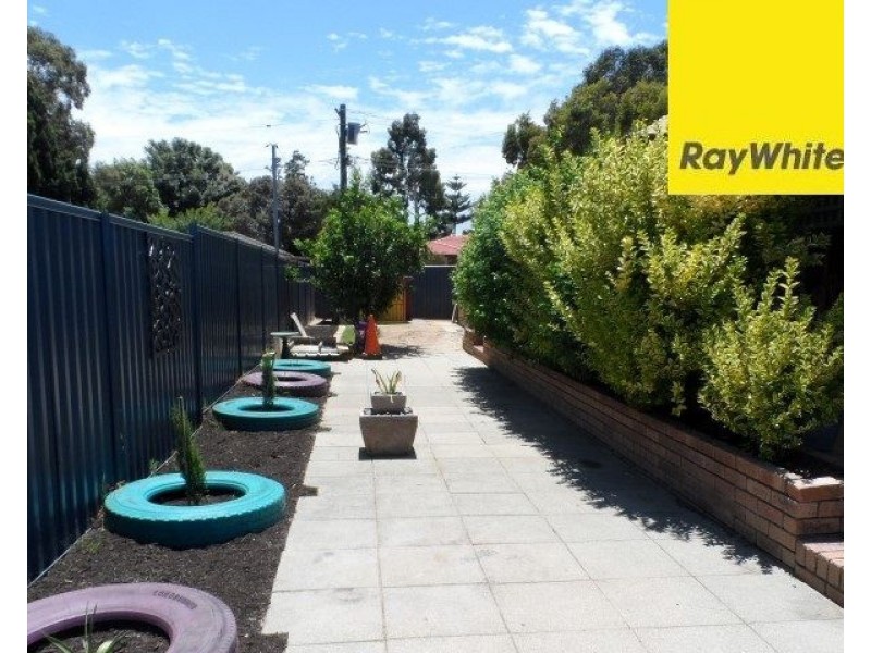 1 Mignon Court, Armadale WA 6112