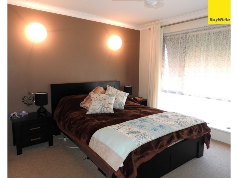 83 Inverness Circle, Camillo WA 6111