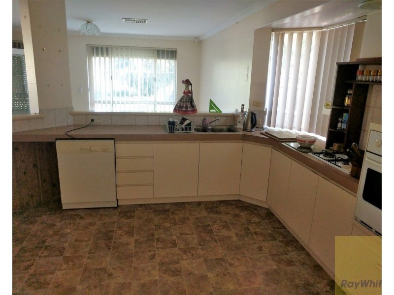 34 Starlight Pass, Seville Grove WA 6112