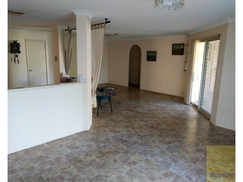 34 Starlight Pass, Seville Grove WA 6112