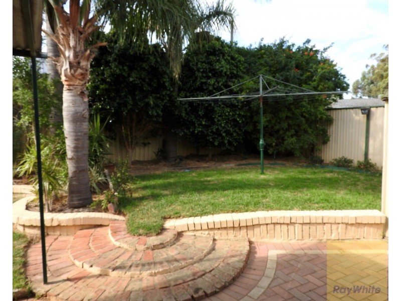 6 Ash Court, Armadale WA 6112