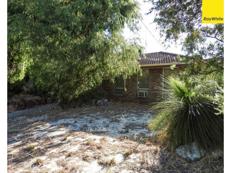 22 Dollis Way, Camillo WA 6111