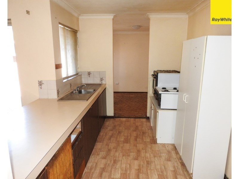 1 Beechcroft Place, Camillo WA 6111