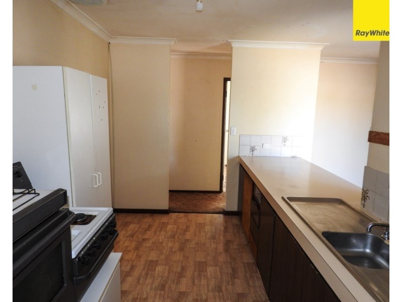 1 Beechcroft Place, Camillo WA 6111