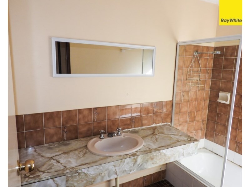 1 Beechcroft Place, Camillo WA 6111