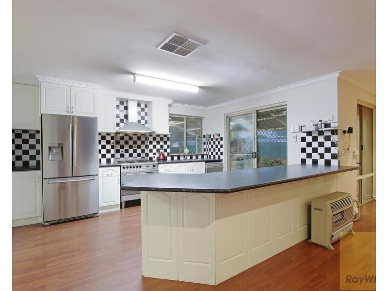 835 Armadale Road, Forrestdale WA 6112