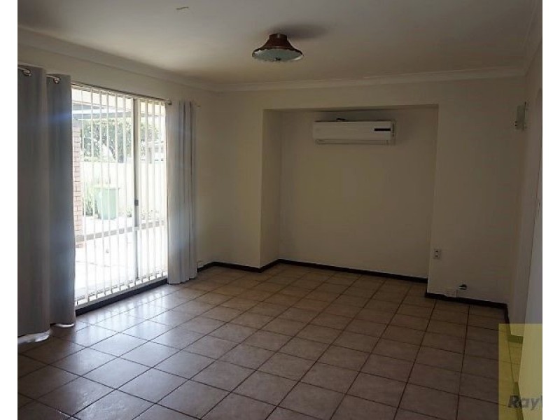 29 Sixth Road, Armadale WA 6112