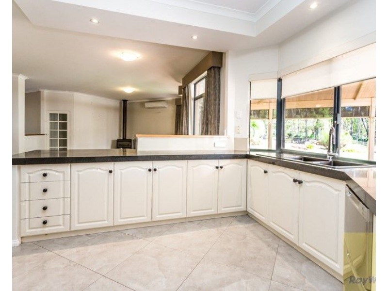 41 Ridgehill Rise, Roleystone WA 6111