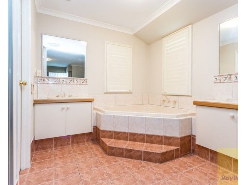 41 Ridgehill Rise, Roleystone WA 6111