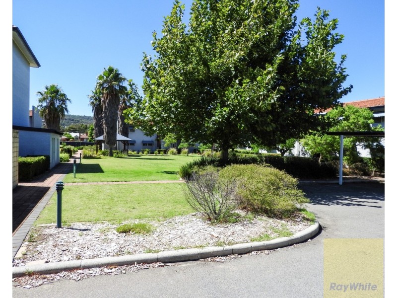 17/14 Coralie Court, Armadale WA 6112