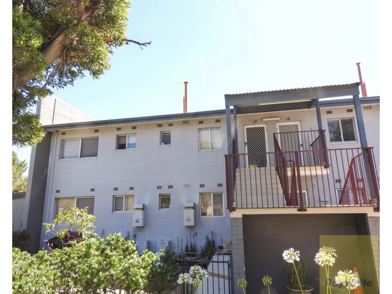 17/14 Coralie Court, Armadale WA 6112