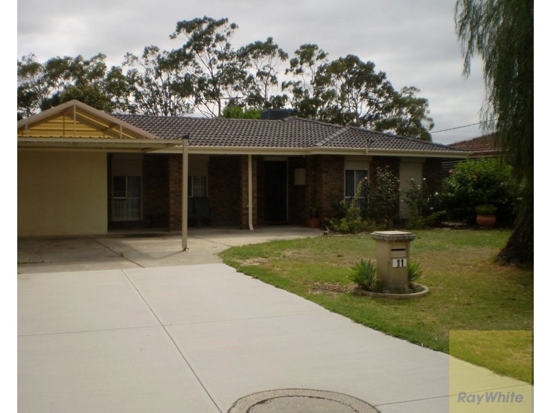 11 Jarrah Close, Camillo WA 6111