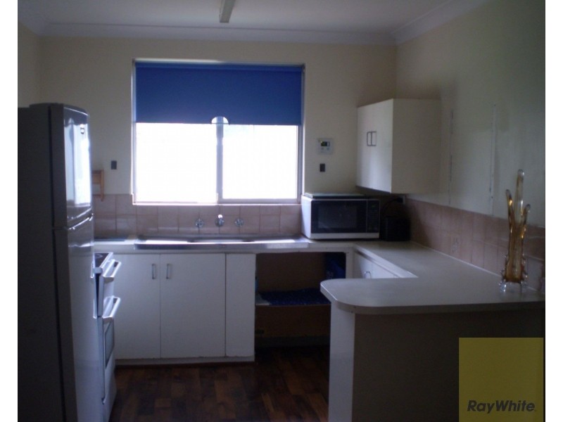 11 Jarrah Close, Camillo WA 6111