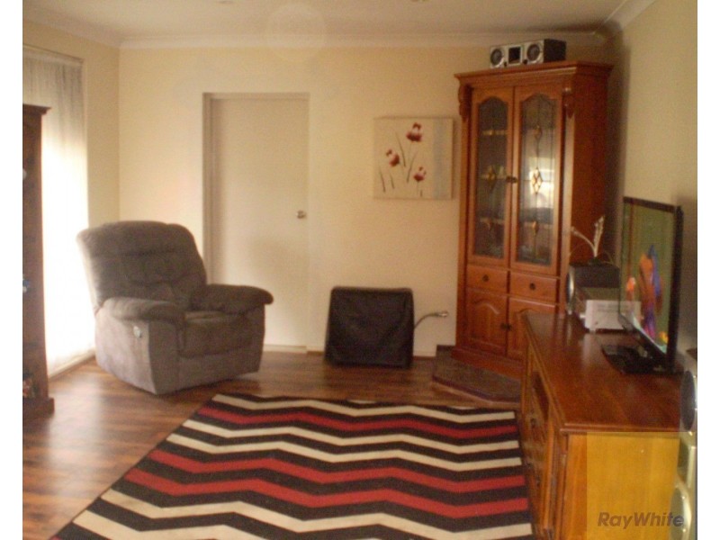 11 Jarrah Close, Camillo WA 6111