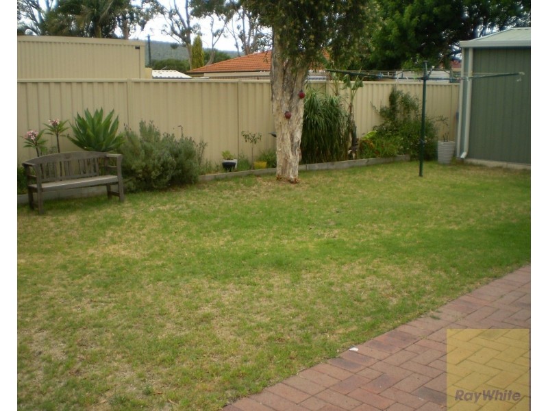 11 Jarrah Close, Camillo WA 6111