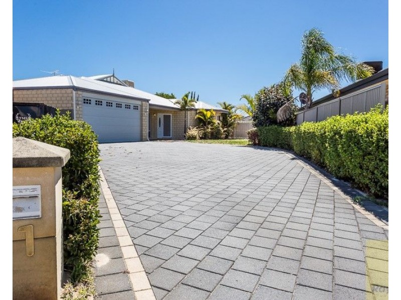 11 Casa Place, Southern River WA 6110