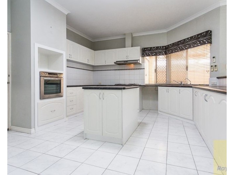 11 Casa Place, Southern River WA 6110