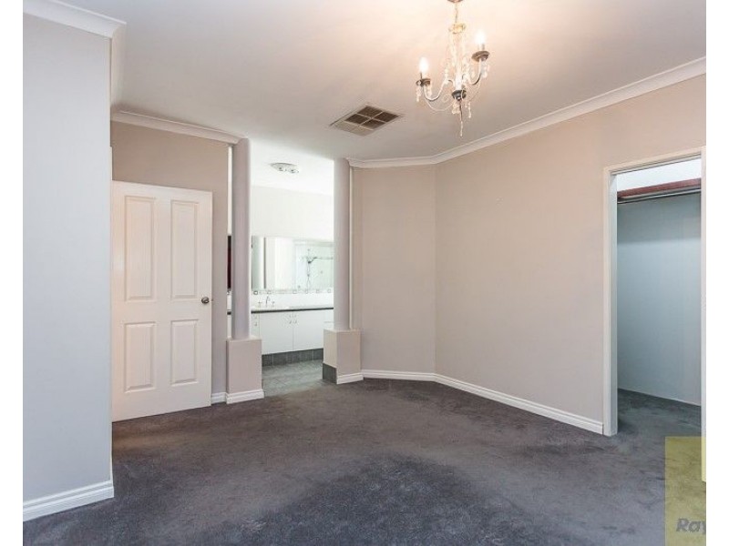 11 Casa Place, Southern River WA 6110