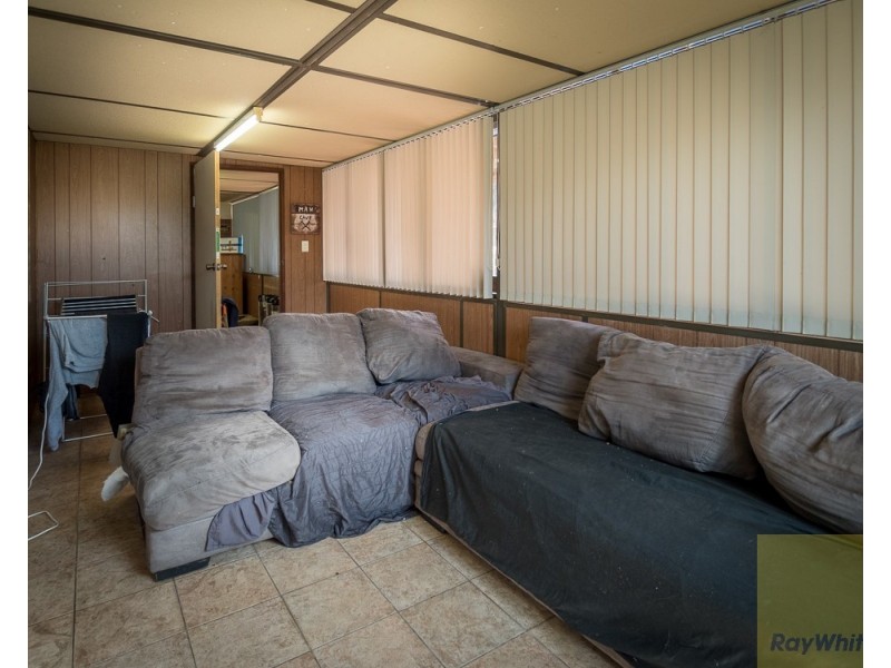 3 Silver Mallee Close, Camillo WA 6111