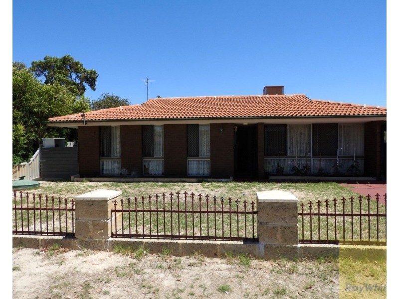 32 Ravenscroft Way, Kelmscott WA 6111