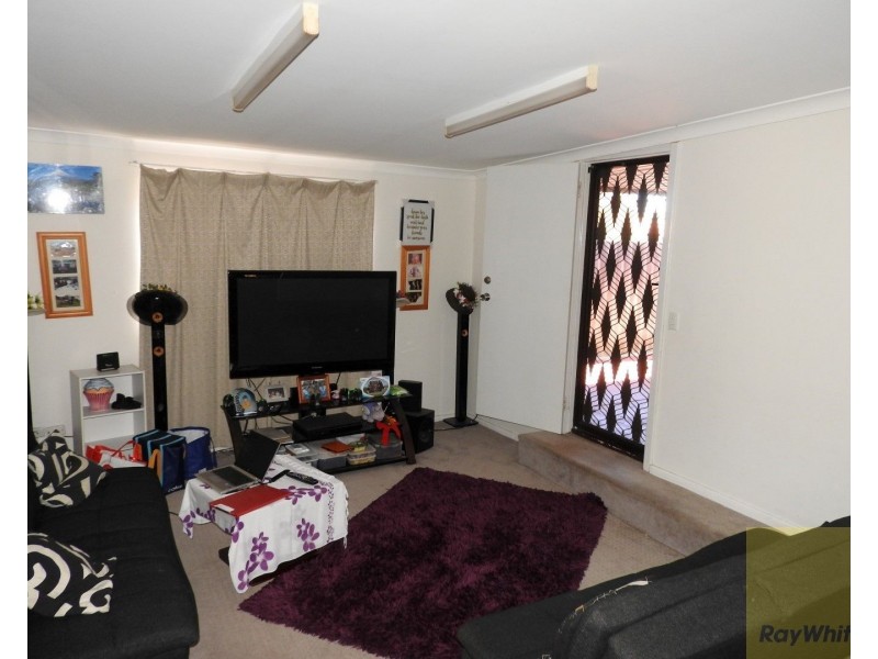 32 Ravenscroft Way, Kelmscott WA 6111