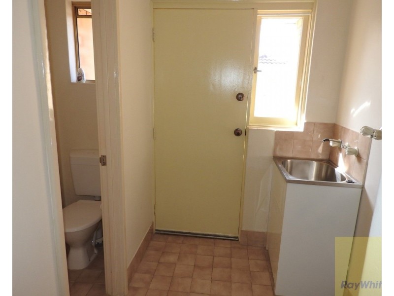 1/23 Quarram Way, Gosnells WA 6110