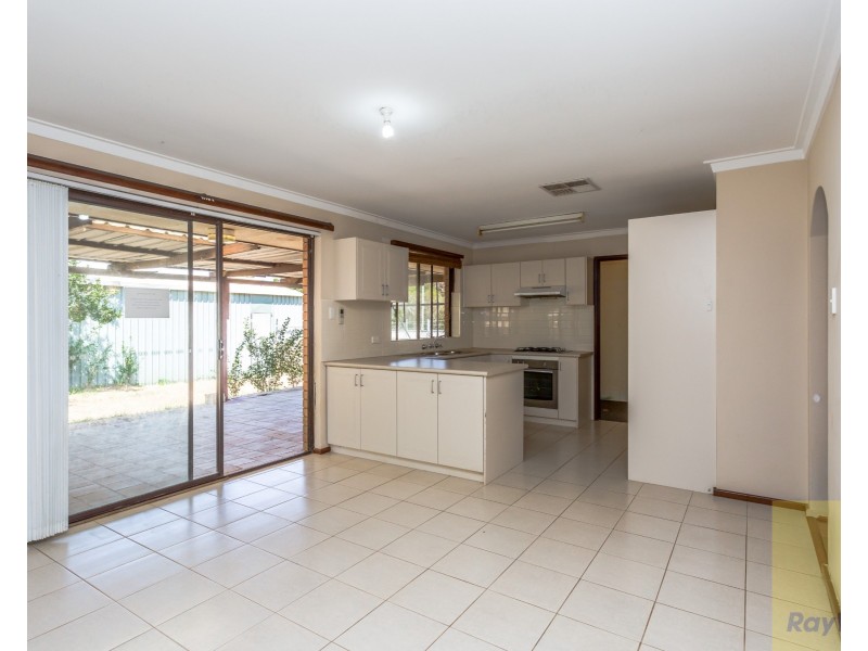 1 Bell Court, Armadale WA 6112