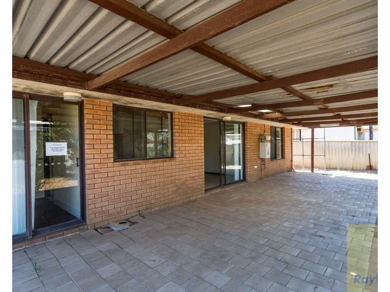1 Bell Court, Armadale WA 6112