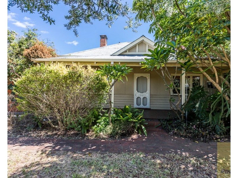 9 Forrest Road, Armadale WA 6112