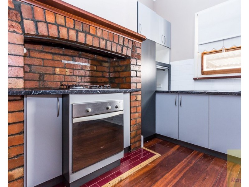 9 Forrest Road, Armadale WA 6112