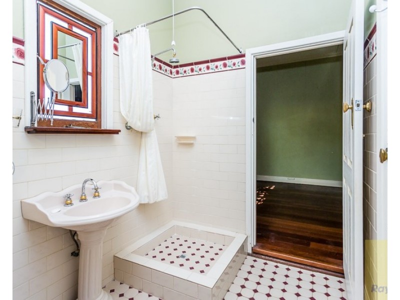 9 Forrest Road, Armadale WA 6112