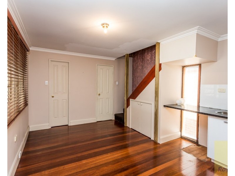 9 Forrest Road, Armadale WA 6112