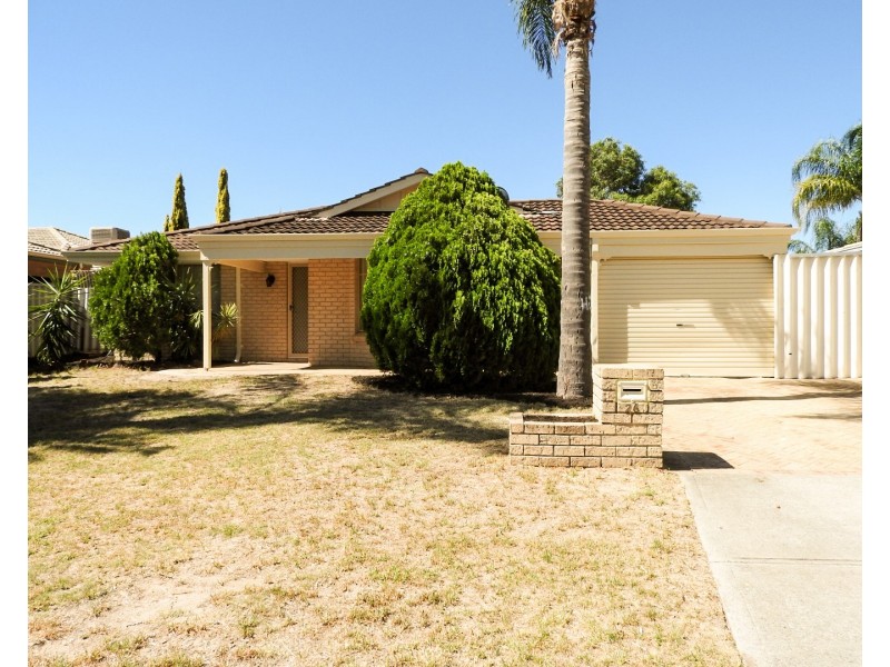 26 Candish Grove, Seville Grove WA 6112