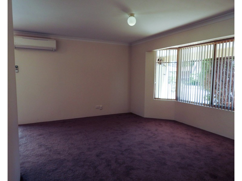 26 Candish Grove, Seville Grove WA 6112