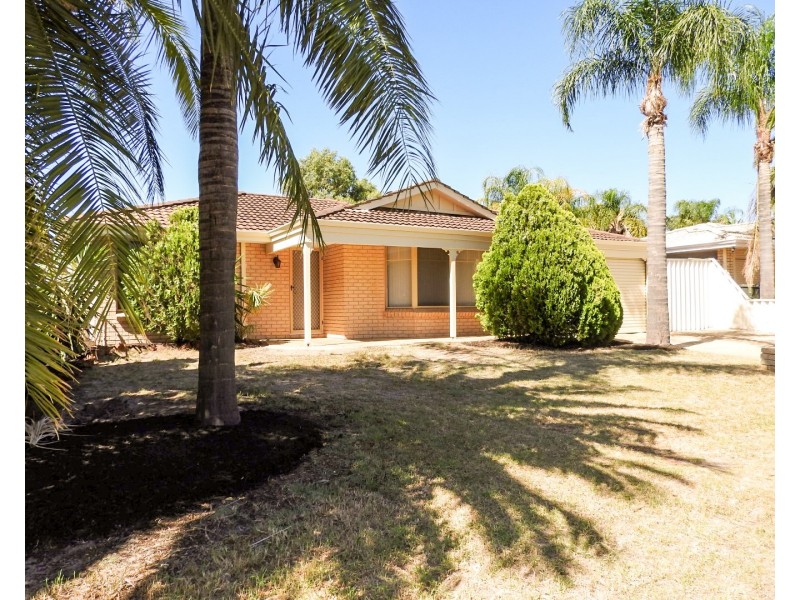 26 Candish Grove, Seville Grove WA 6112