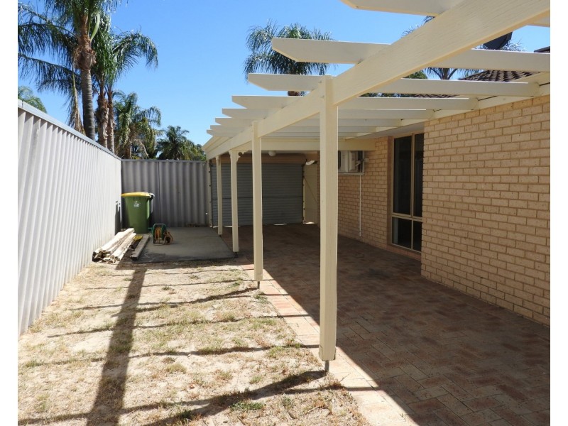 26 Candish Grove, Seville Grove WA 6112