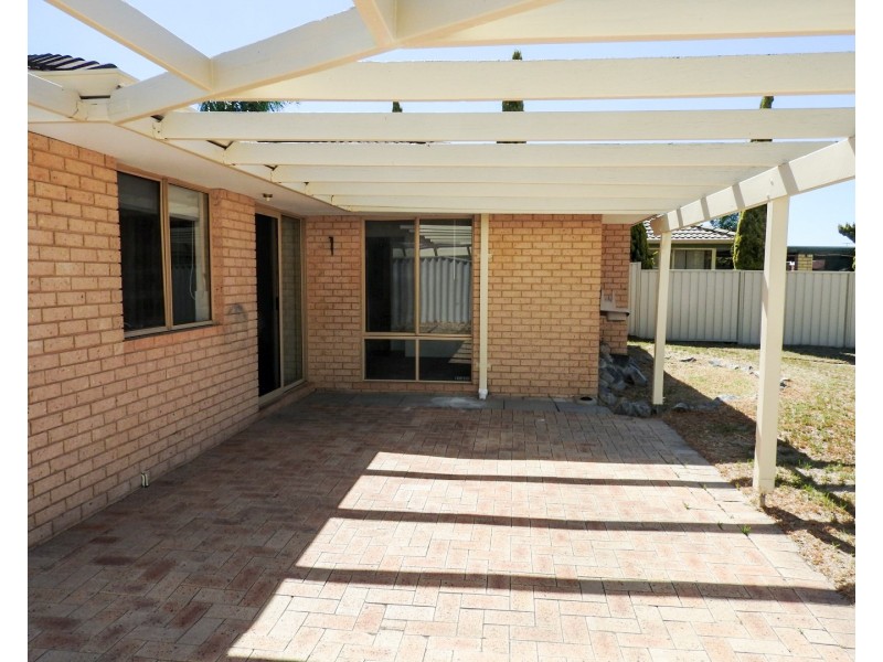 26 Candish Grove, Seville Grove WA 6112