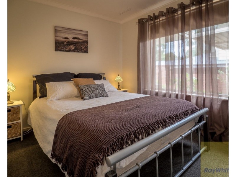 93 Derry Avenue, Mount Nasura WA 6112