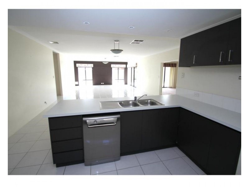 4 MacDougal Way, Harrisdale WA 6112