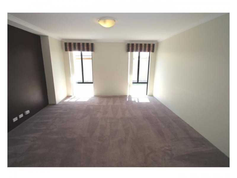 4 MacDougal Way, Harrisdale WA 6112