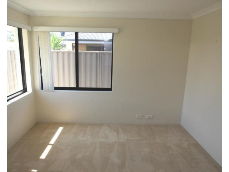 4 MacDougal Way, Harrisdale WA 6112