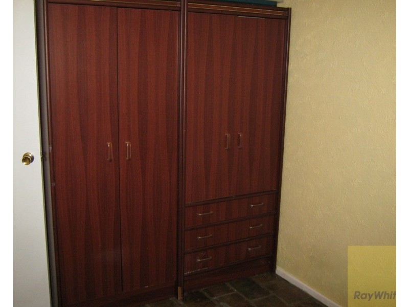 10 Junee Place, Armadale WA 6112