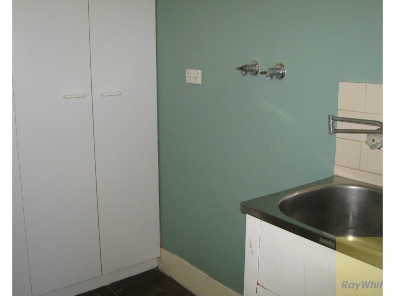 10 Junee Place, Armadale WA 6112