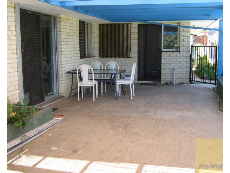 10 Junee Place, Armadale WA 6112