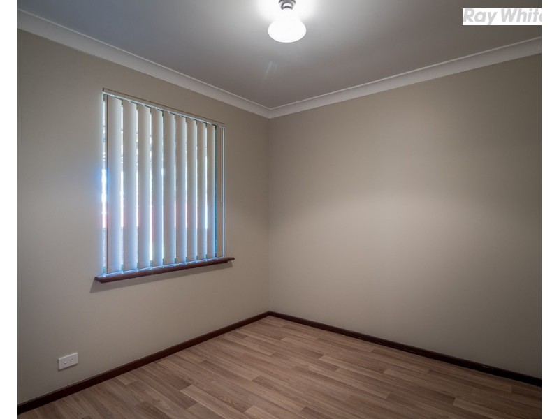 12 Silver Mallee Close, Camillo WA 6111