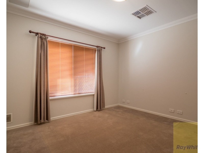 42 Tomah Road, Armadale WA 6112