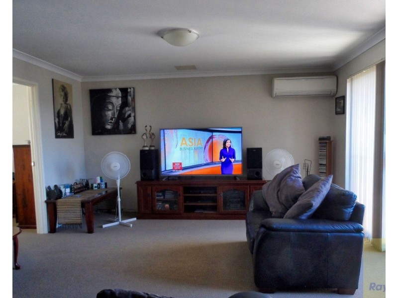 10/11 Serls Street, Armadale WA 6112