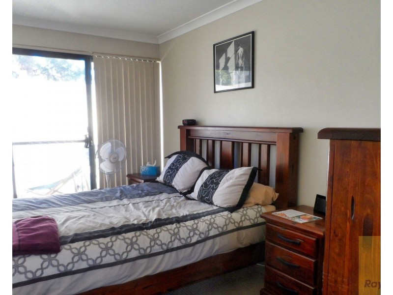 10/11 Serls Street, Armadale WA 6112